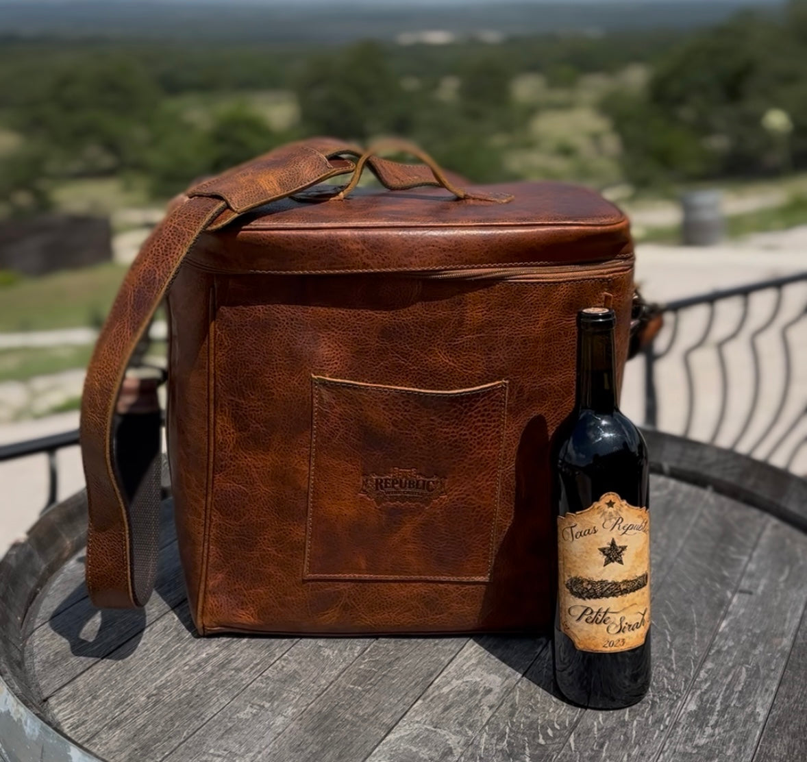 Wine Bag (6 Bottle) - Oil Tanned