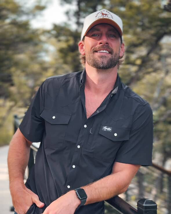 Black Performance Shirt - Short Sleeve