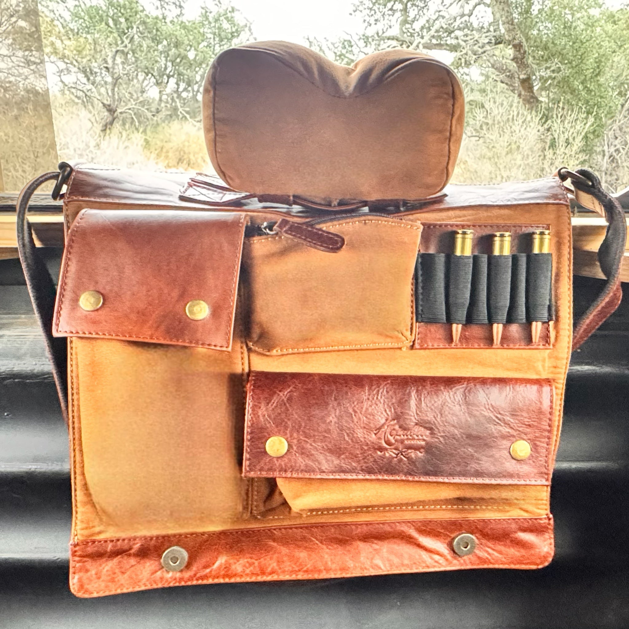 Deer Hunter Blind Bag