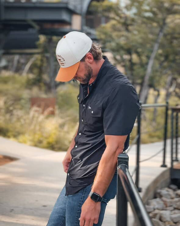 Black Performance Shirt - Short Sleeve