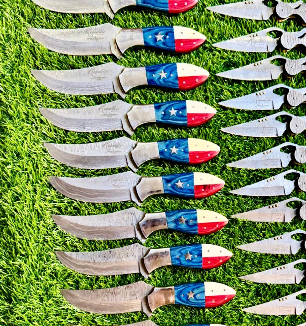 Crockett Knife - Damascus Steel